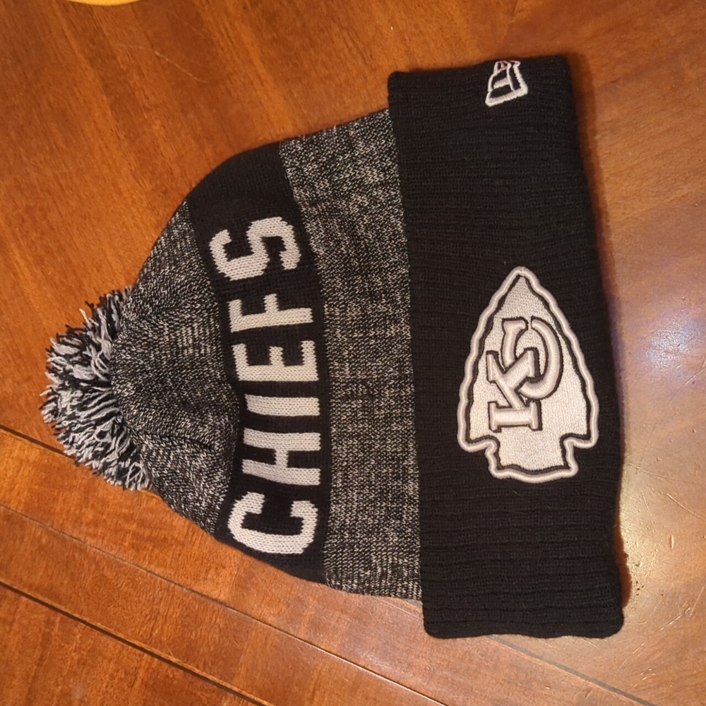 Black & White Chiefs Stocking Cap